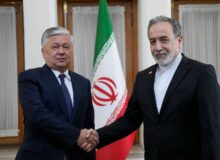 دیدار معاون وزیر امور خارجه ازبکستان با عراقچی