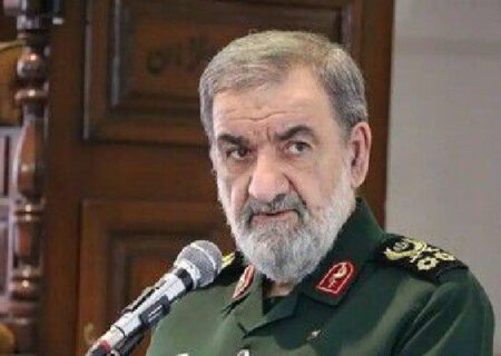 رضایی: در شیوه جنگ حتما تحول خواهیم داشت