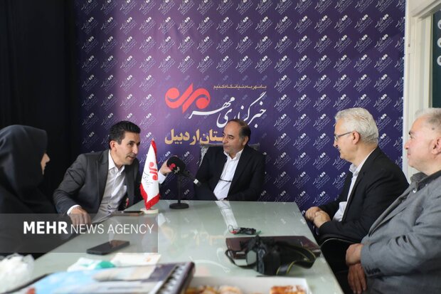 طرح واکسیناسیون تب‌برفکی یک ماه زودتر از کشور در استان اردبیل آغاز شد