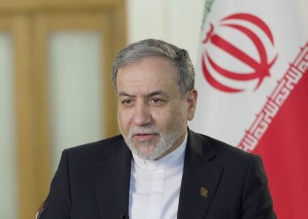 عراقچی انتصاب‌ فرماندهان عالی‌رتبه در نیروهای مسلح را تبریک گفت