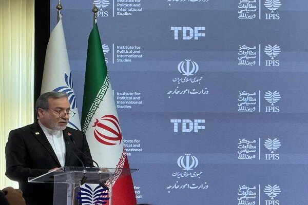عراقچی: ایران بر عهد مقاومت خود پابرجا ایستاده است