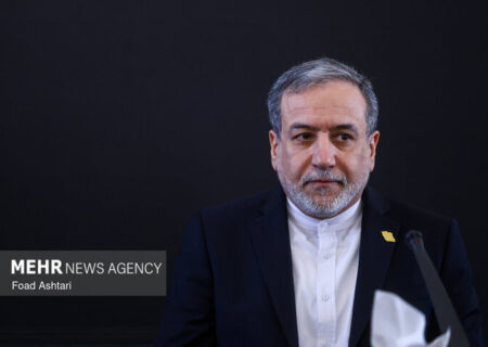 عراقچی: ایران برای پاسخ قاطع به هرگونه تعرض آمریکا آماده است