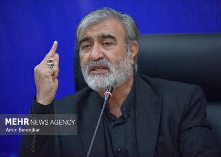 عزیزی: آمریکا راهی جز تسلیم در برابر اراده ملت ایران ندارد