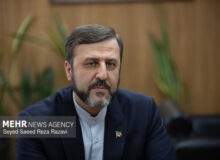 غریب آبادی: تفاهم ایران و عمان به منزله بازگشایی تنگه هرمز نیست