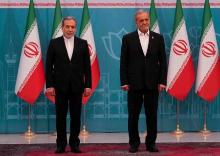 قدردانی عراقچی پزشکیان درپی انتخاب وزارت خارجه به عنوان دستگاه برگزیده