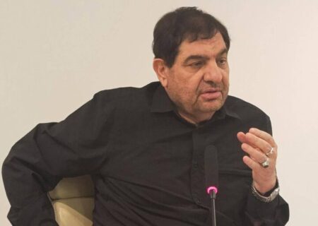 مخبر: تنگه هرمز ایرانی می‌ماند