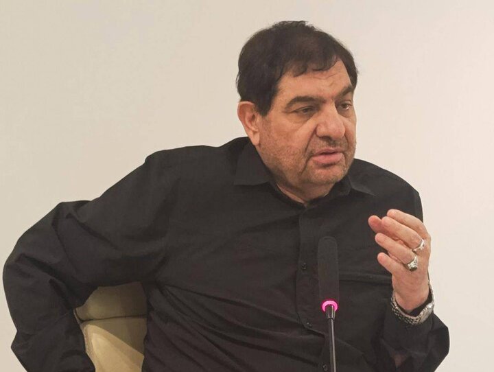 مخبر: تنگه هرمز ایرانی میماند