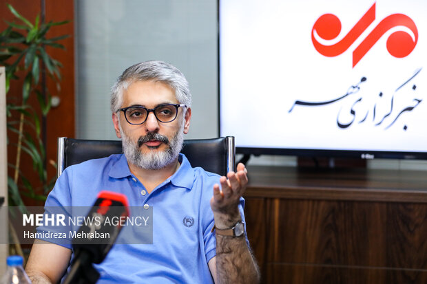 نقش دراماتورژی در دیده شدن متن/ به جای «سیاست» از «انسانیت» حرف زدیم