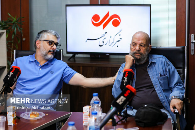 نقش دراماتورژی در دیده شدن متن/ به جای «سیاست» از «انسانیت» حرف زدیم نقش دراماتورژی در دیده شدن متن/ به جای «سیاست» از «انسانیت» حرف زدیم