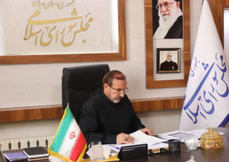 نماینده البرز: زمان گرانی بنزین نیست؛ مجلس مخالف افزایش قیمت بنزین است