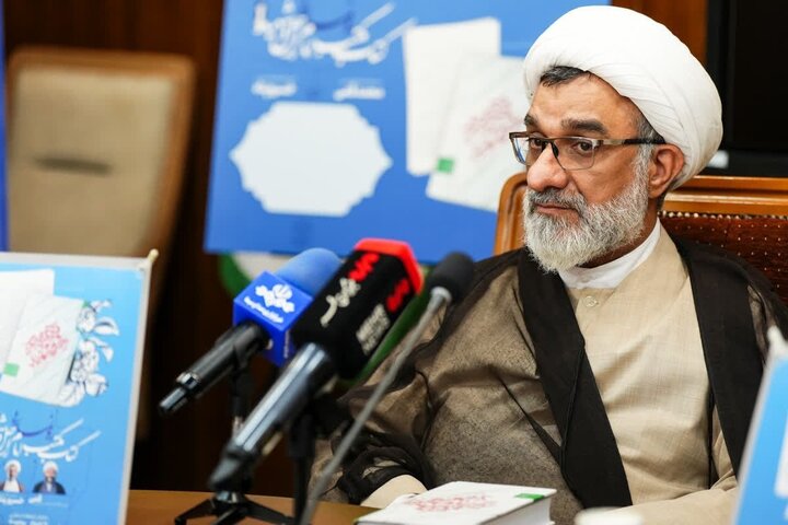 هدف مجمع بینالمللی اساتید باید «گفتمانسازی» باشد