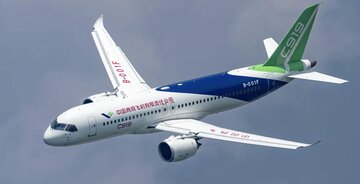 پرواز موفقیت‌آمیز هواپیمای مسافربری چین در ارتفاع بالا /عکس