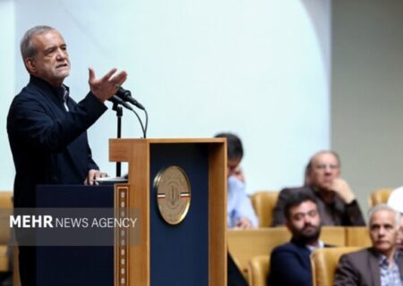 پزشکیان: با تدبیر می‌ایستیم و با همدلی ایران را جلو می‌بریم