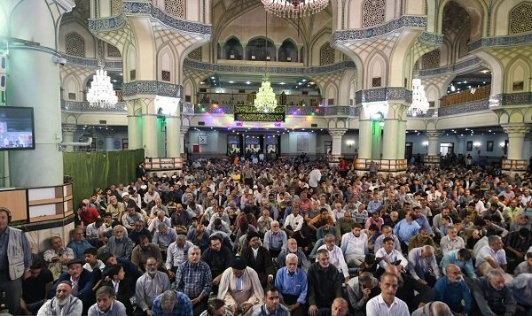 آئین عمامه گذاری طلاب در شب ولادت حضرت عبدالعظیم حسنی(ع) آئین عمامه گذاری طلاب در شب ولادت حضرت عبدالعظیم حسنی(ع)