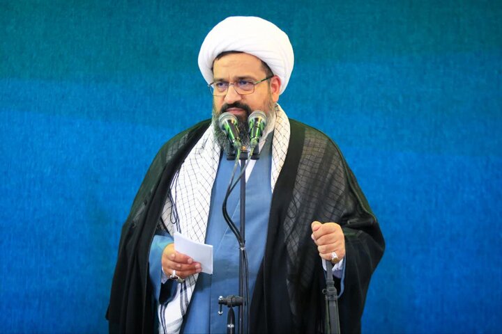 امامان جمعه البرز این هفته از وحدت تا تربیت نسل آینده گفتند