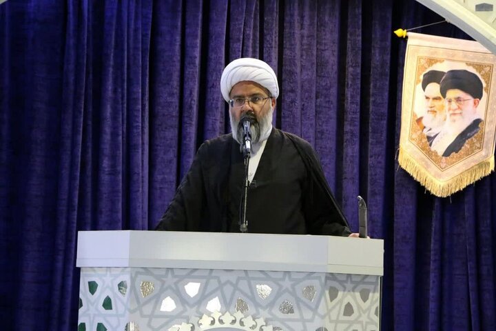امامان جمعه البرز این هفته از وحدت تا تربیت نسل آینده گفتند