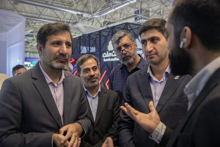 بازدید سخنگوی شورای نگهبان از نمایشگاه الکامپ و گفت‌وگو با کارآفرینان
