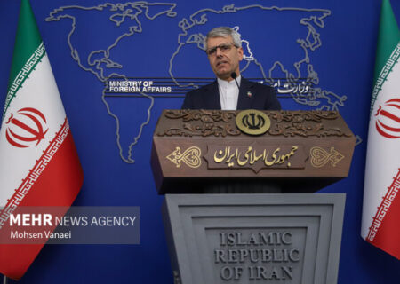 بقائی: هیچ دولت مستقلی تسلیم فشار و ارعاب آمریکا نمی‌شود
