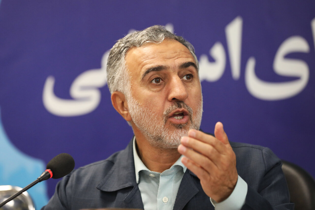 بخش خصوصی در توسعه حمل و نقل ریلی و مترو حومه در استان تهران نقش آفرینی کند