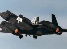 تصاویر ماهوارهای نشان میدهند یک هواپیمای SR-71 ناپدید شده / آیا پرنده سیاه دوباره پرواز میکند؟