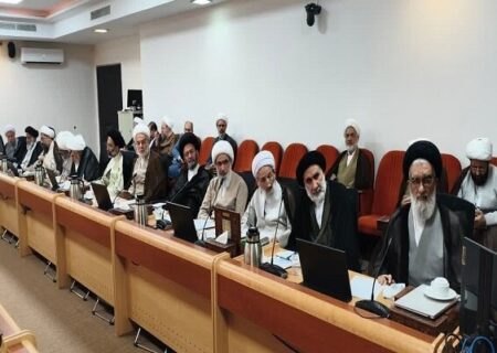 تنگه هرمز باید مصون از هرگونه مداخله فرامنطقه‌ای باقی بماند