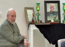 حضور قالیباف در منزل شهیدان خادمی و نصیرزاده