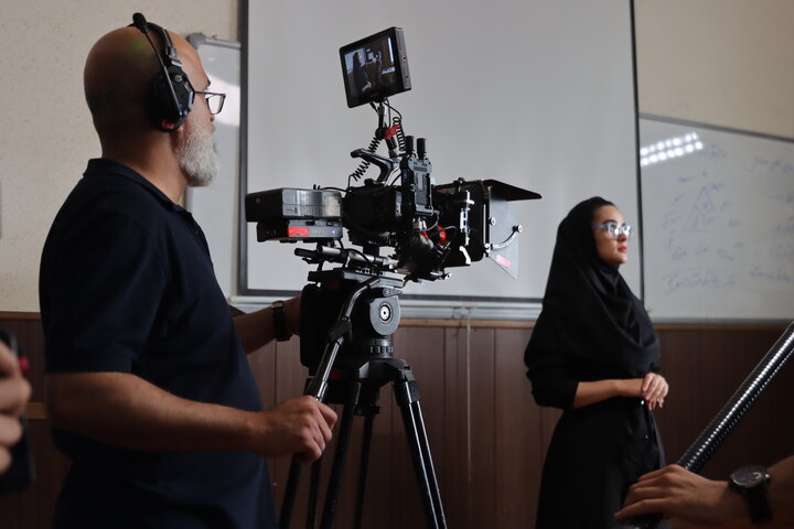 «رستا» آماده نمایش شد؛ چالشهای یک روز از زندگی مترجم ناشنوایان