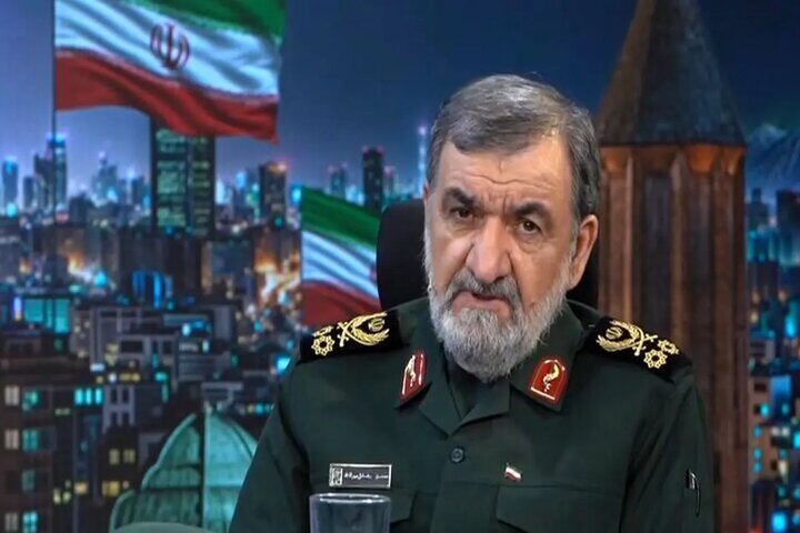 رضایی: اعلام منطقه ممنوعه در تنگه هرمز؛ کشتیهای متخلف تحریم میشوند