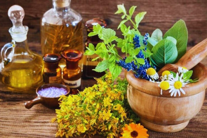 ضرورت ممنوعیت تبلیغات فرآورده های دارویی و مکمل‌ها