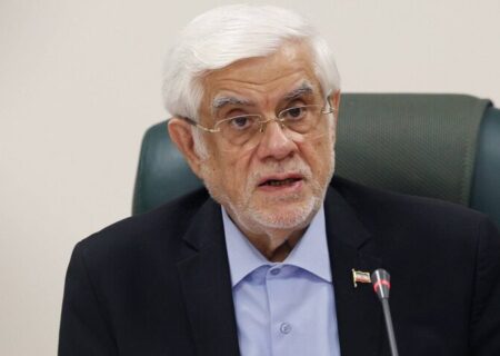 عارف: تجهیزات به کار رفته در دوجنگ اخیر در انحصار ایران بود