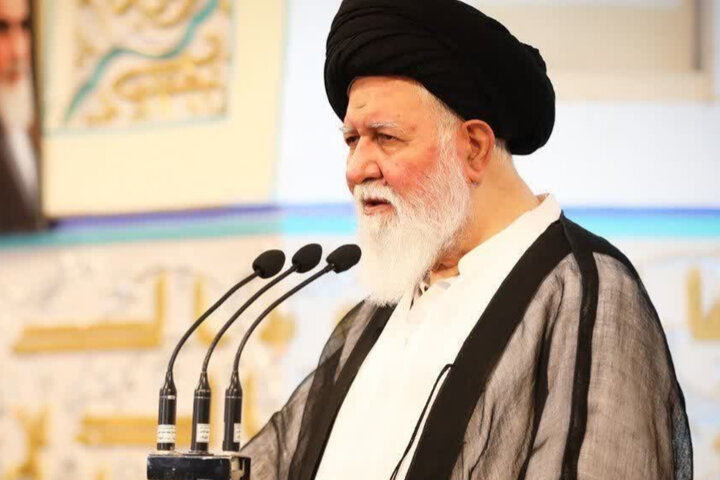 علم الهدی:دشمن پس از شکست در عرصه نظامی دنبال ایجاد آشفتگی داخلی است