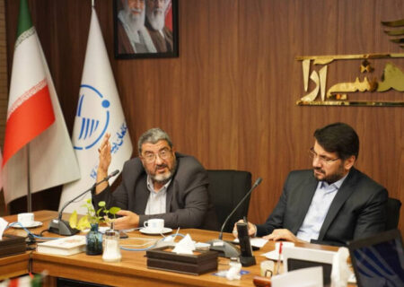 فؤاد ایزدی: اولویت کشور باید پایان جنگ باشد
