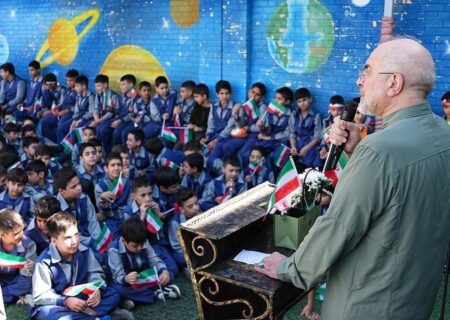 قالیباف: دهه نودی‌ها و دهه هشتادی‌ها، آینده ایران را تضمین خواهند کرد