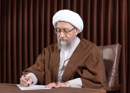 لاریجانی: ۲۰۰ روز حضور در خیابان ضامن امنیت و سربلندی ایران شده است