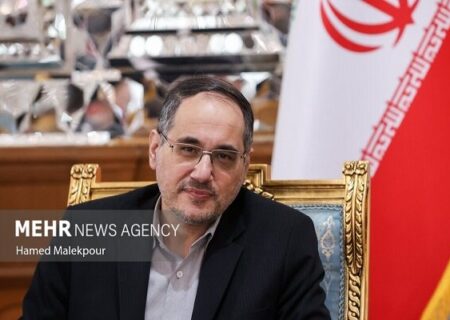 نگاهداری: منفعت‌جویان از جیب مردم و آبروی فداکاران انقلاب خرج می‌کنند
