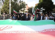 پرچم جمهوری اسلامی، محور وحدت و نماد ایستادگی در برابر بدخواهان است