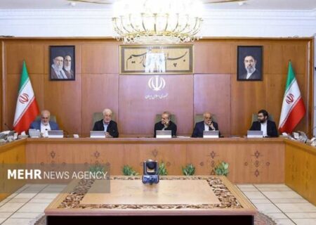 پزشکیان: برخی اماکن دولتی برای کاهش مصرف انرژی تعطیل می‌شوند