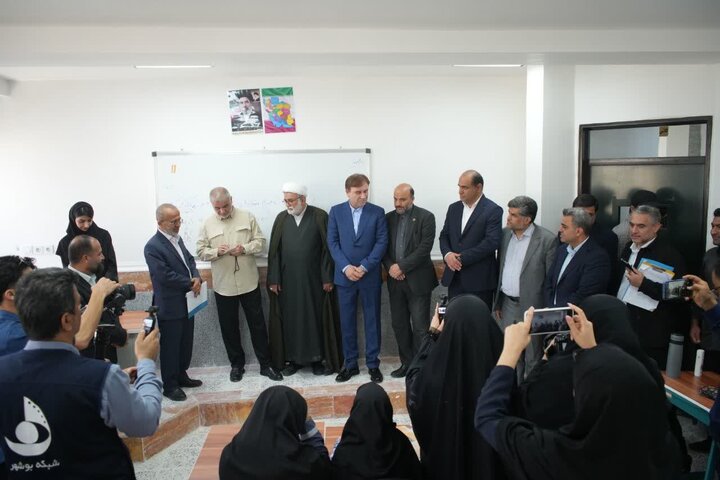آموزشگاه ۱۲ کلاسه دخترانه در عسلویه افتتاح شد