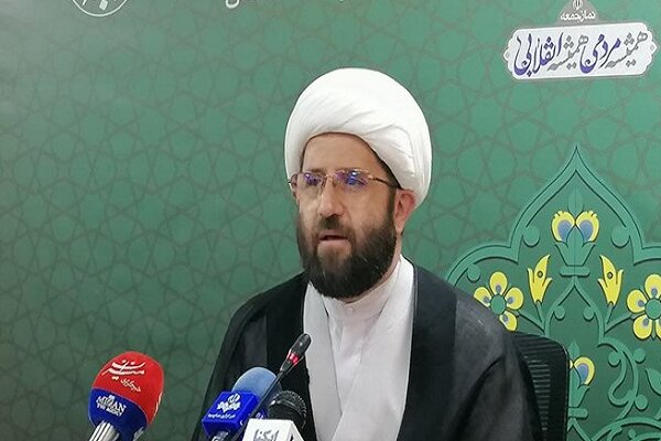 امامان جمعه باید از ورود مستقیم به امور اجرایی پرهیز کنند