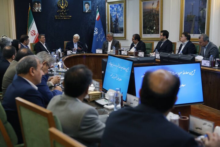 عارف: ۹۵ درصد حواشی تغییرات مدیریتی کذب است