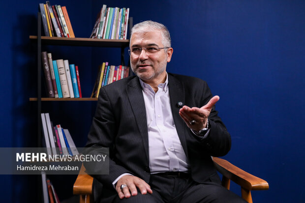 فلسفی: افزایش حقوق بدون کنترل قیمت‌ها اثر خود را از دست می‌دهد